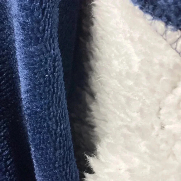 HUGGLE HOODIE NAVY PLUSH VELOUR SHERPA LINING HOODED SLIPOVER FRONT POUCH POCKET - Picture 4 of 13